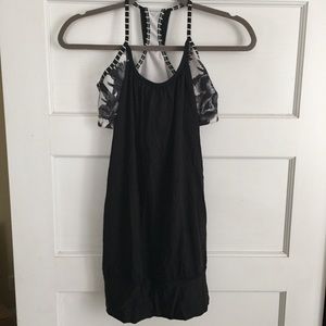 Banded Lululemon tank with built in bra